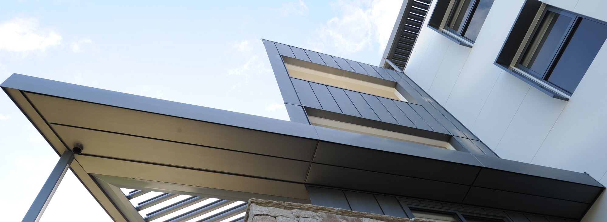 Interlocking Panel - Metalbenz Fabrication